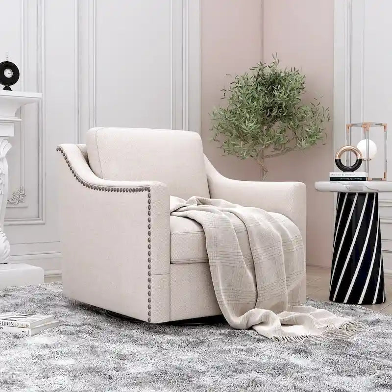 Um 360 Grad drehbarer Sessel mit ergonomischem Design und Messingnageldekor, Weiß